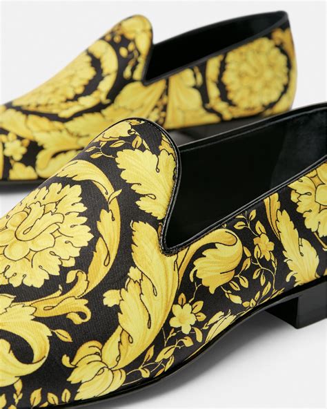 versace barocco print slippers heren|Barocco Satin Slippers Print .